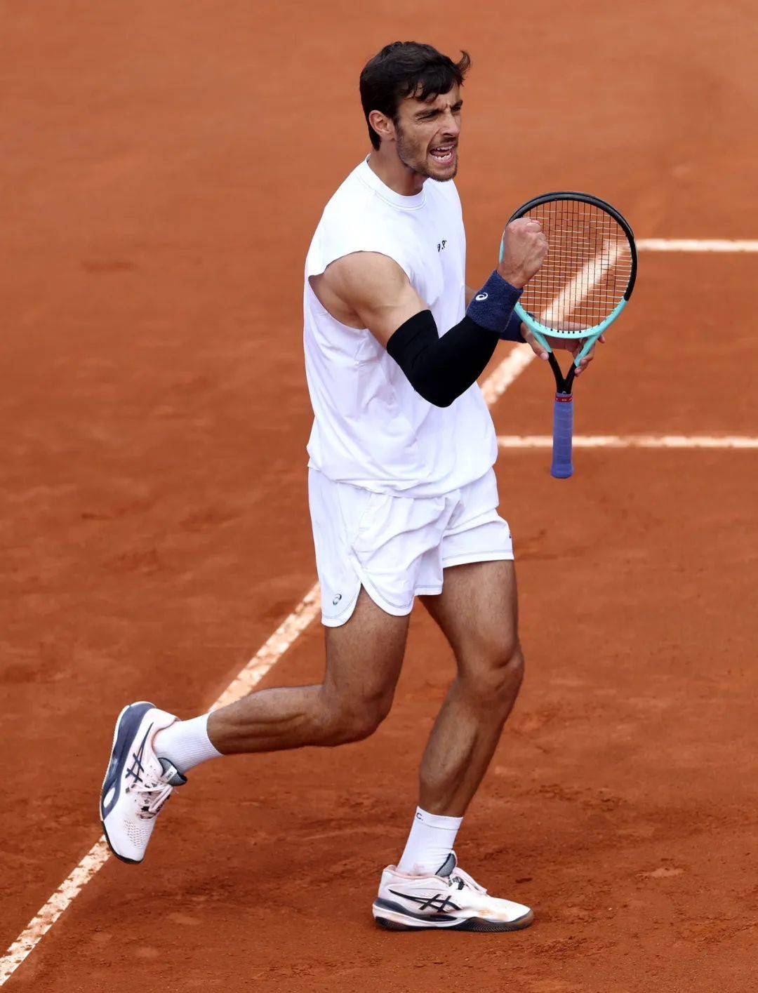 蒂诺也冲出 蒂诺也冲出