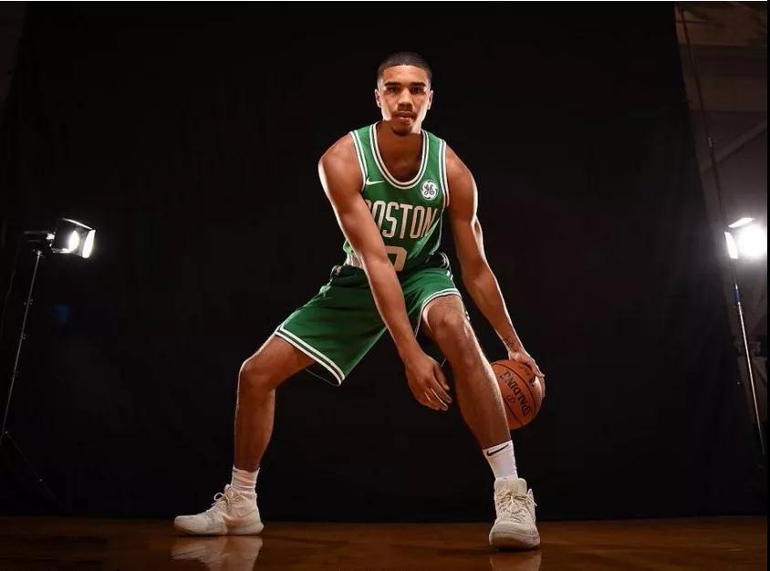 交给陪你起 交给陪你起